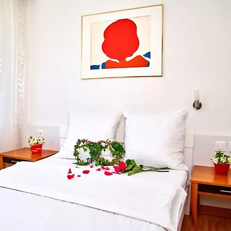 La Balance Self Check-in Hotel 2*