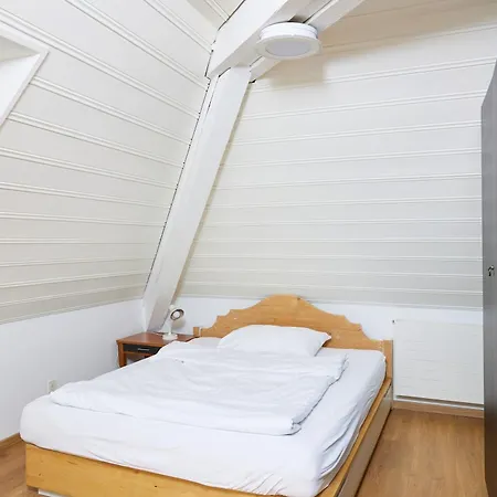 La Balance Self Check-in 2*