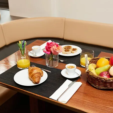 La Balance Self Check-in